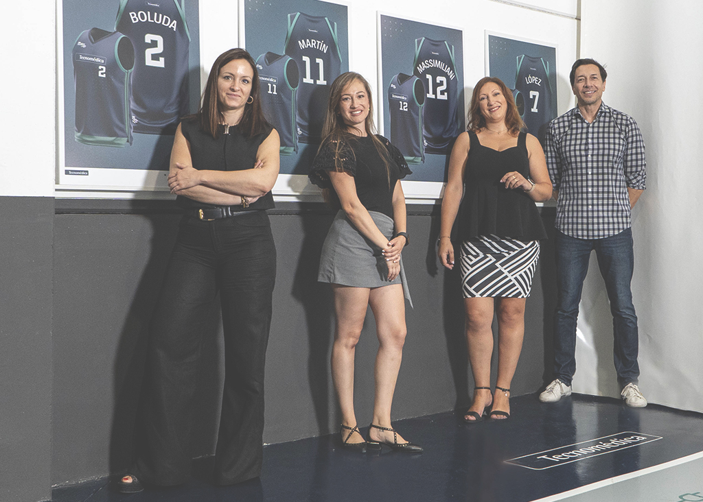 Equipo de Profesionales de la compañía