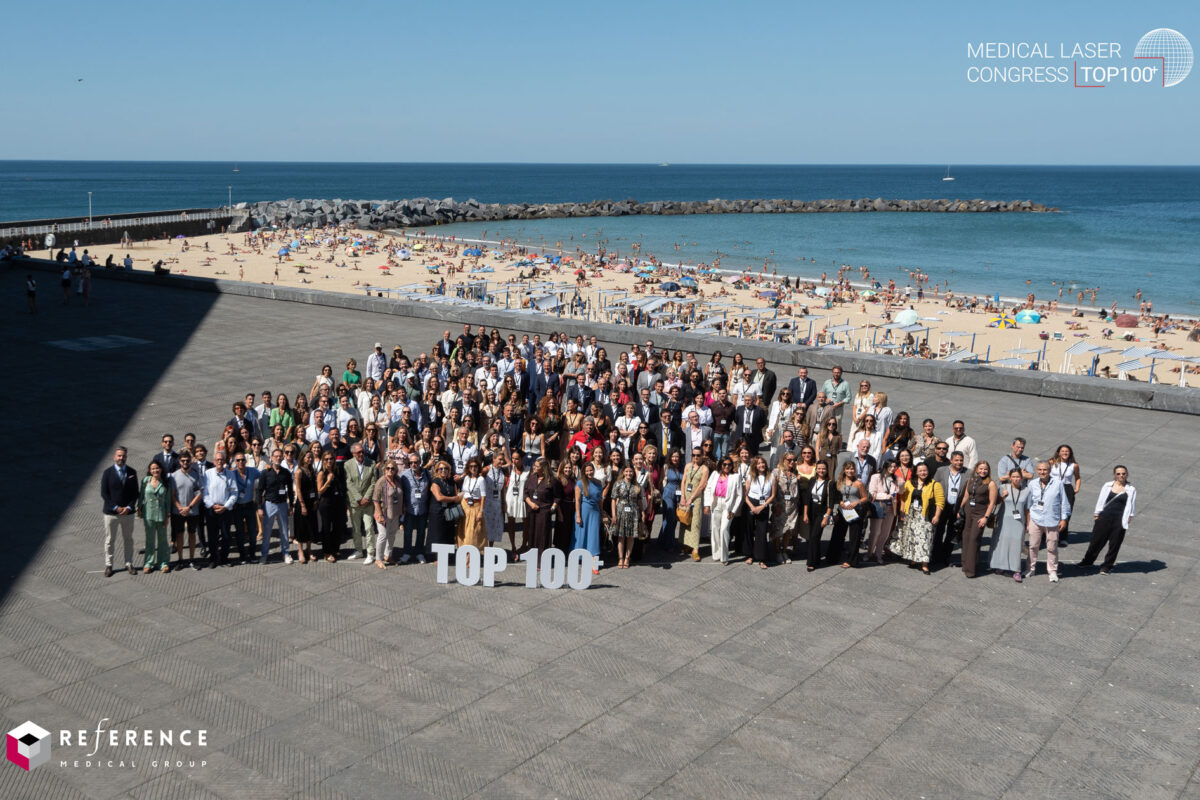 Foto grupal de los participantes en el TOP100+ Medical Laser Congress en San Sebastián, Septiembre 2025